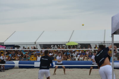 Agrandir l'image 3 sur 49, fenêtre modale