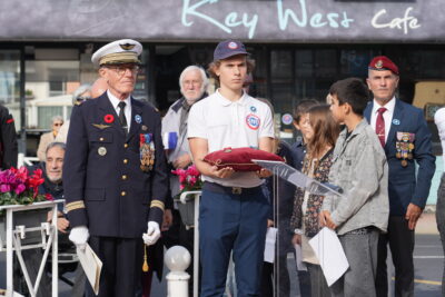 Agrandir l'image 14 sur 39, fenêtre modale