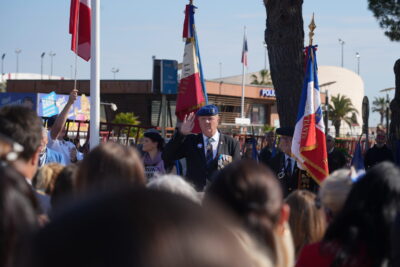 Agrandir l'image 2 sur 24, fenêtre modale