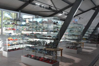 Affiche Musée de la Voiture miniature et du Train (MVT) - Agrandir l'image, fenêtre modale